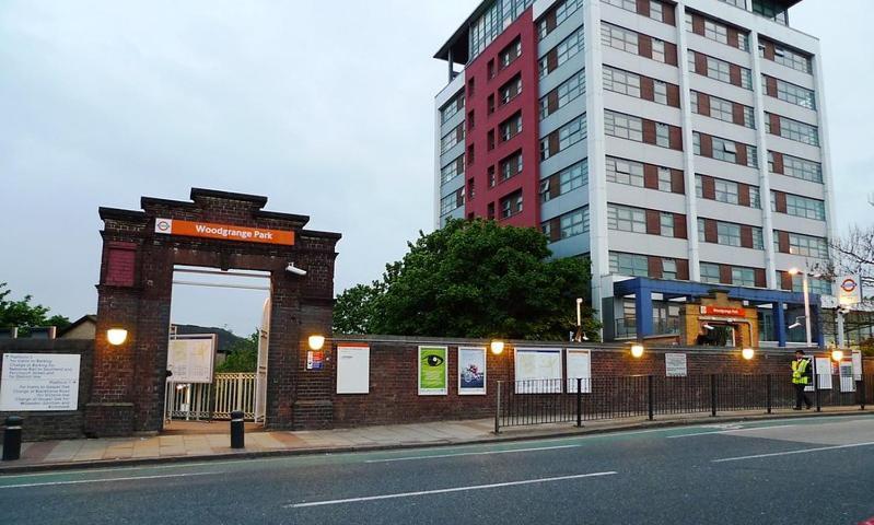 Starlet Manor Park Apartment London Ngoại thất bức ảnh